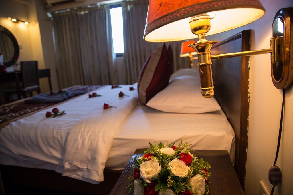 Hotel Янгон Екстер'єр фото