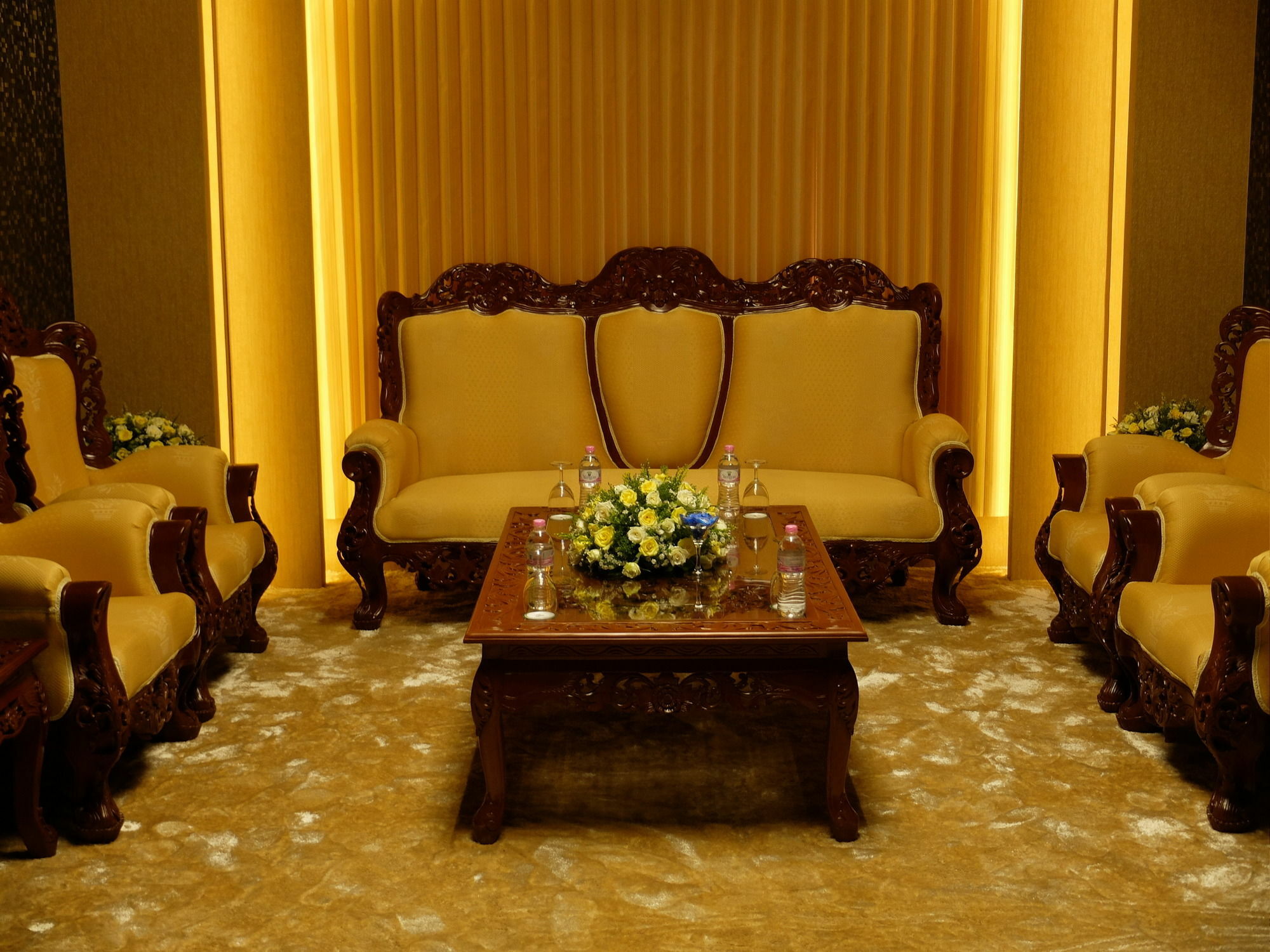 Hotel Янгон Екстер'єр фото