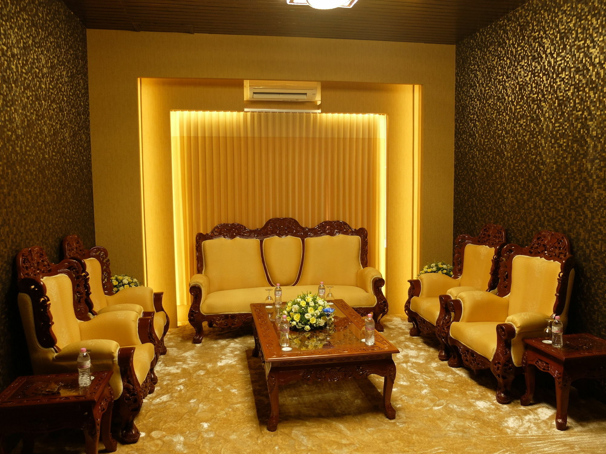 Hotel Янгон Екстер'єр фото