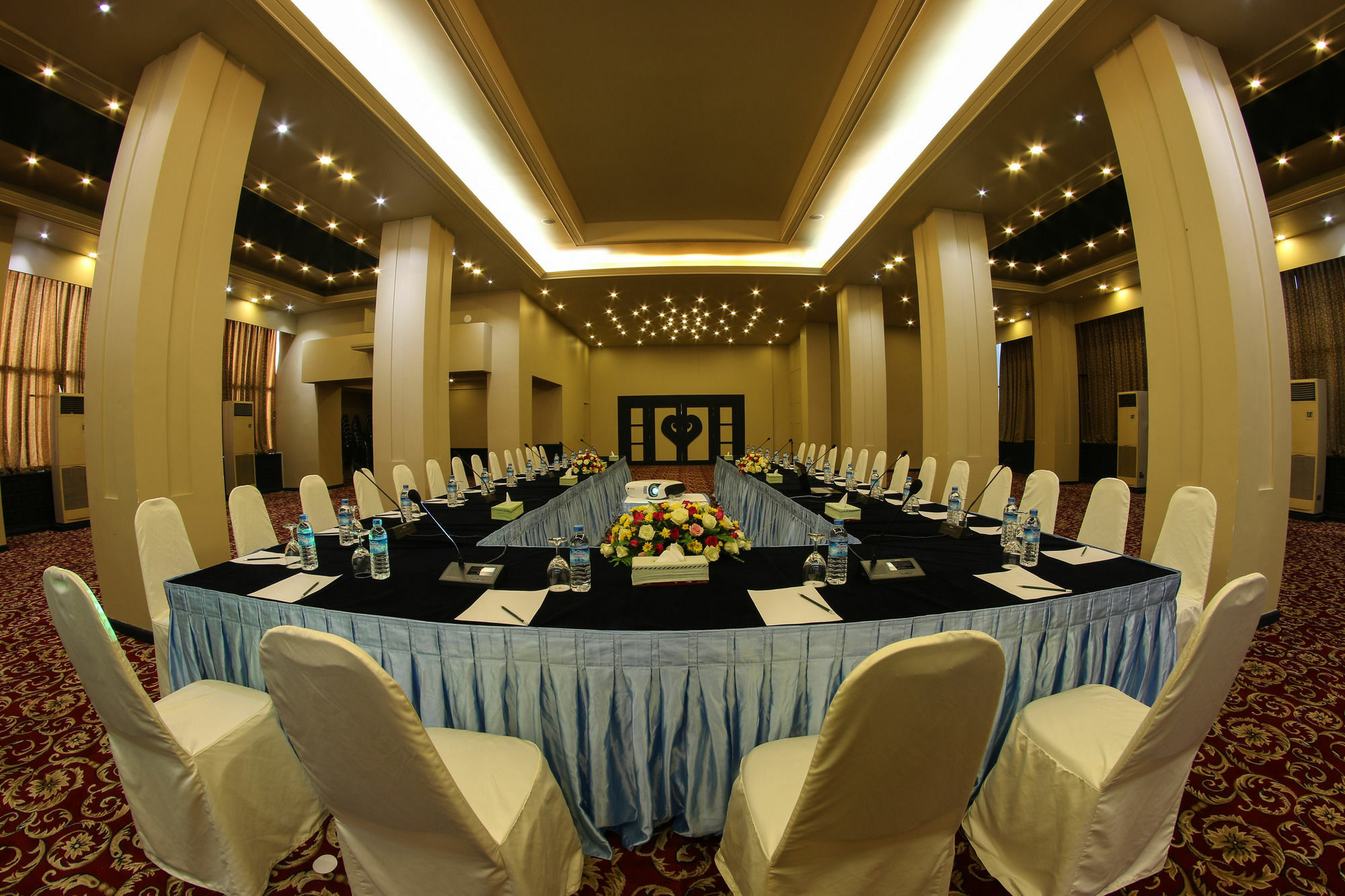 Hotel Янгон Екстер'єр фото